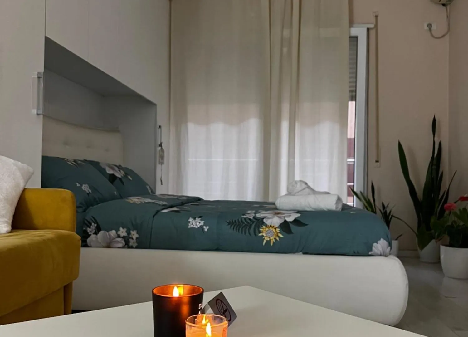 Sindi'S Daily Apartment Дуррес