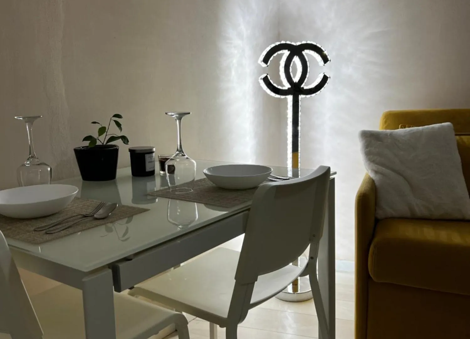 Sindi'S Daily Apartment Дуррес
