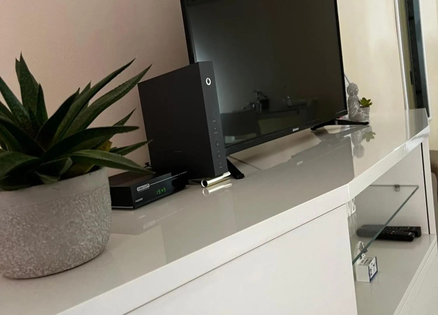 Sindi'S Daily Apartment Дуррес